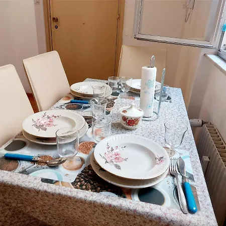 Serra B Oda ve Kahvaltı